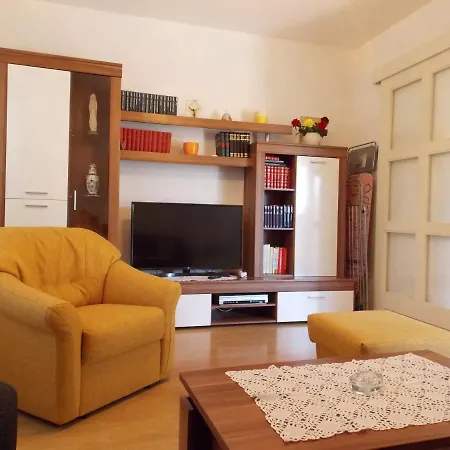 Sladic Apartment *